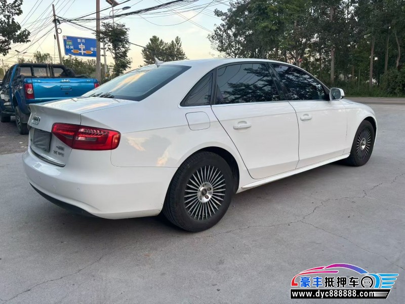 14年奥迪A4L轿车抵押车出售