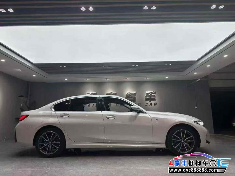 23年宝马3系轿车抵押车出售