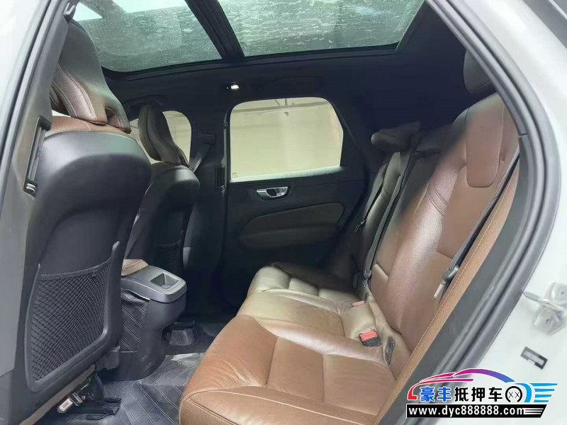 22年沃尔沃XC60轿车抵押车出售