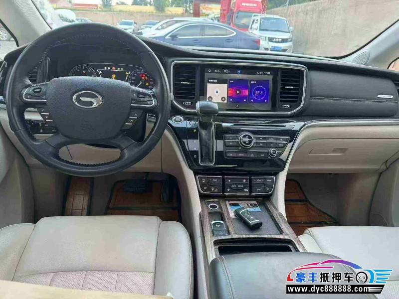 19年传祺M8轿车抵押车出售