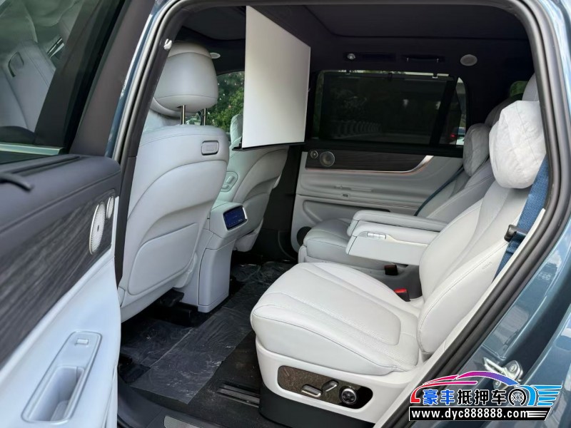 24年华为问界轿车抵押车出售