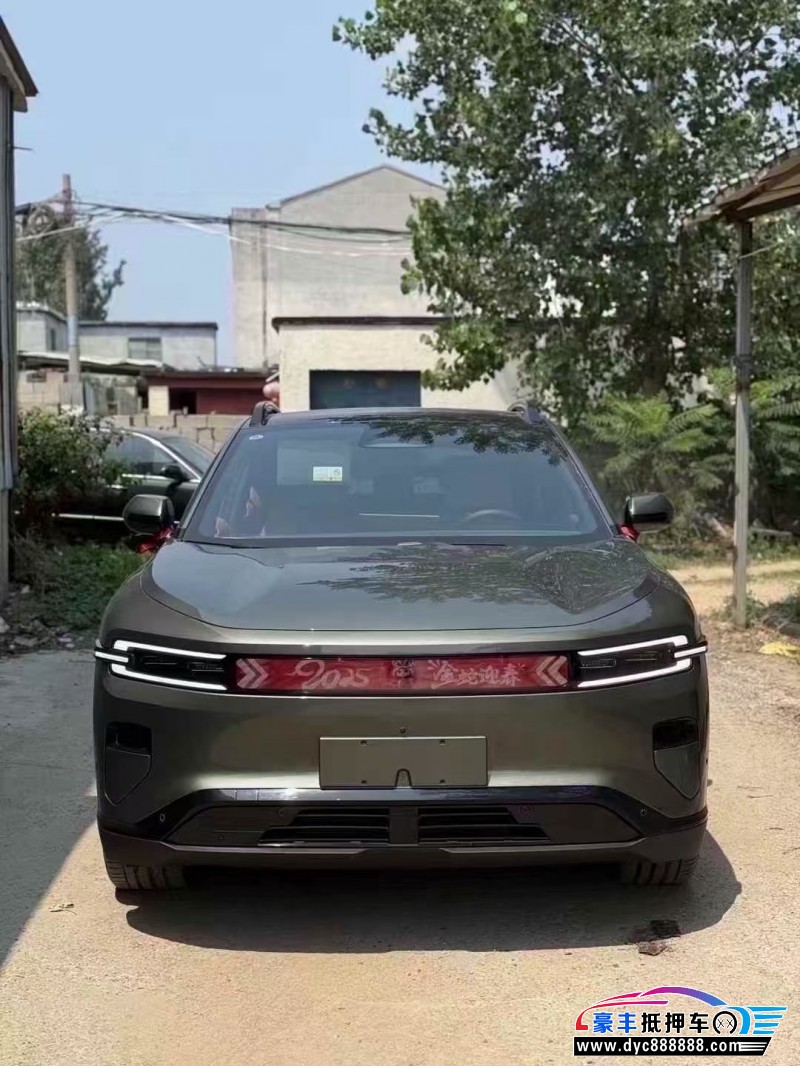 25年长安启源E07轿车抵押车出售