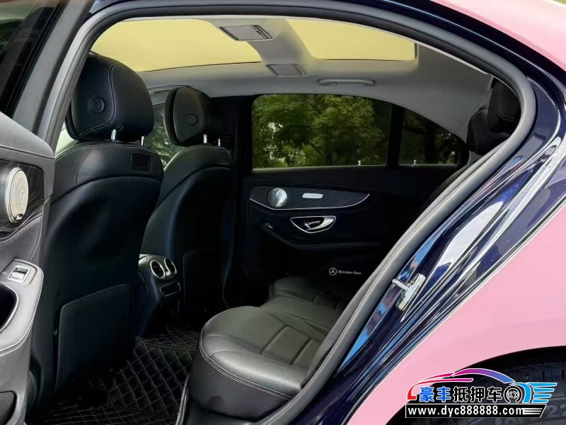 19年奔驰C轿车抵押车出售