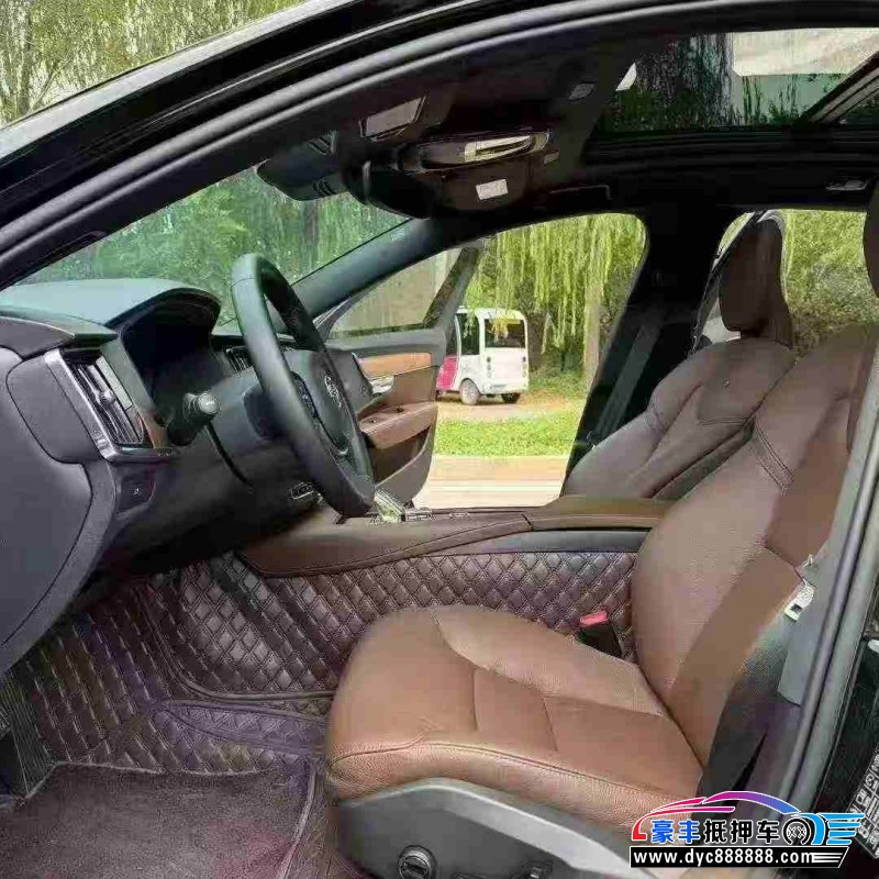 24年沃尔沃S90轿车抵押车出售