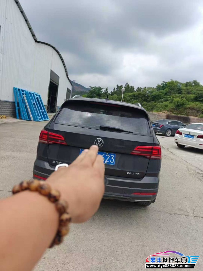 23年大众途岳轿车抵押车出售