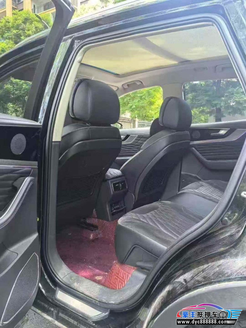 22年红旗HS5轿车抵押车出售