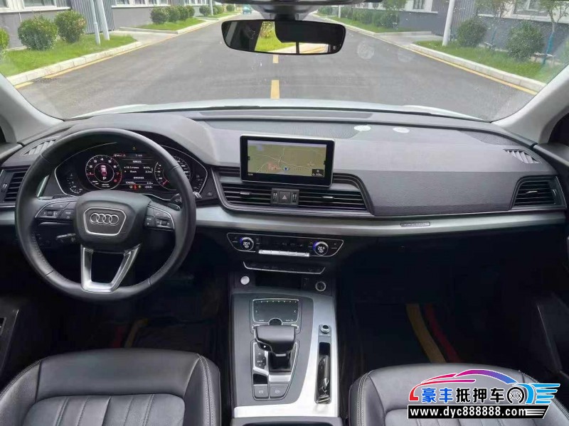 21年奥迪Q5轿车抵押车出售