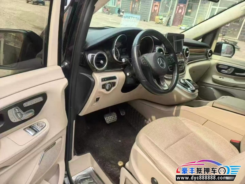 19年奔驰V轿车抵押车出售