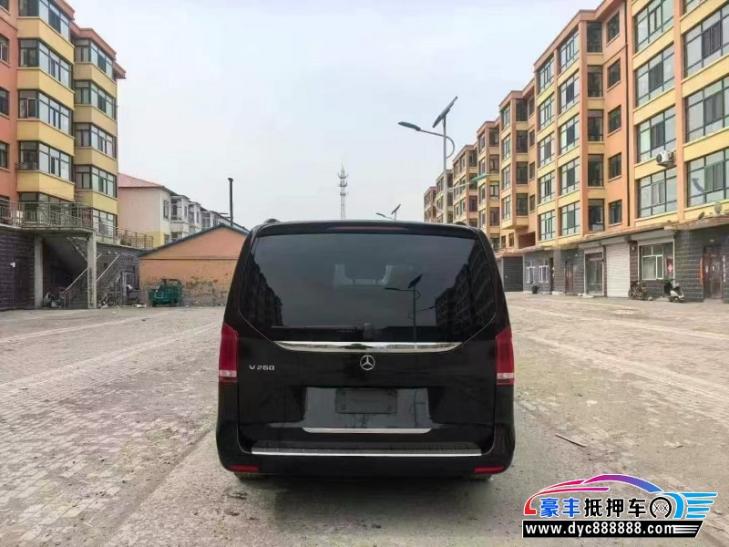 19年奔驰V轿车抵押车出售