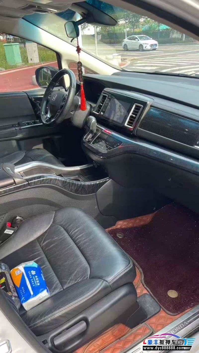 21年本田艾力绅轿车抵押车出售