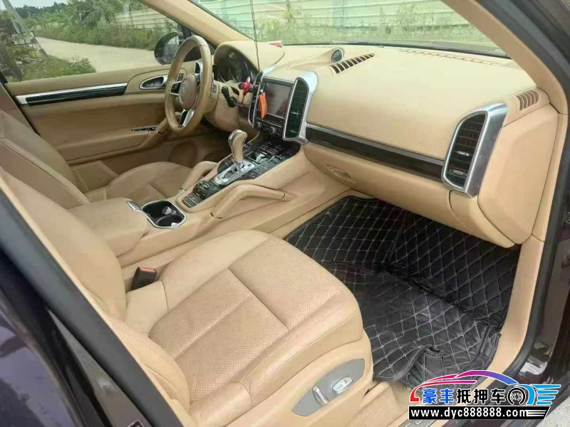 15年保时捷卡宴轿车抵押车出售