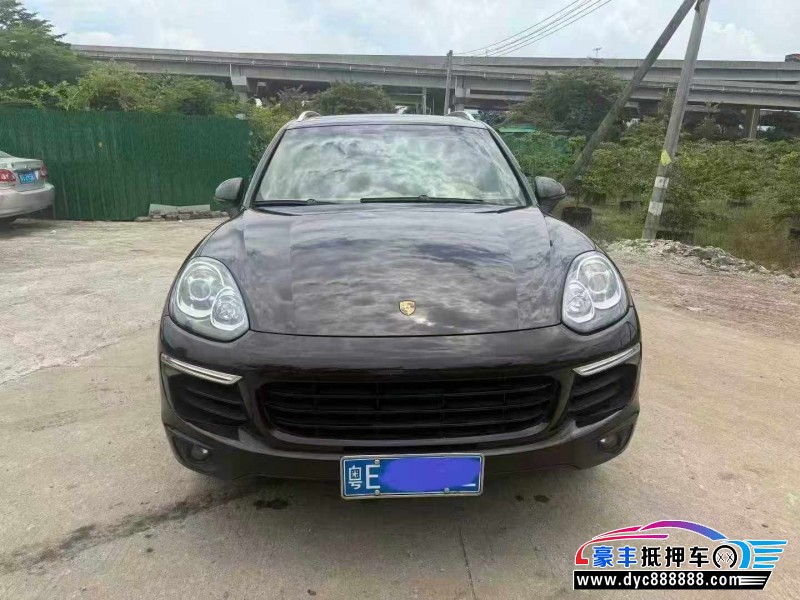 15年保时捷卡宴轿车抵押车出售