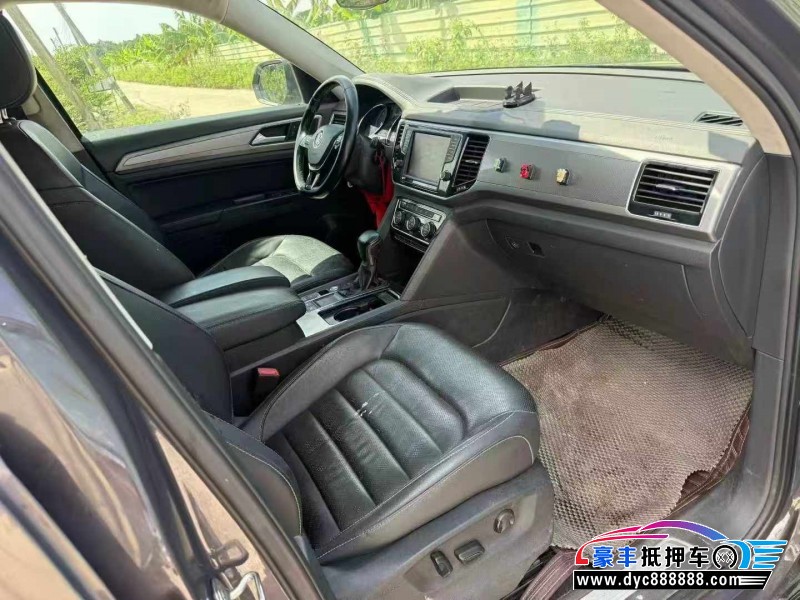 17年大众途昂轿车抵押车出售