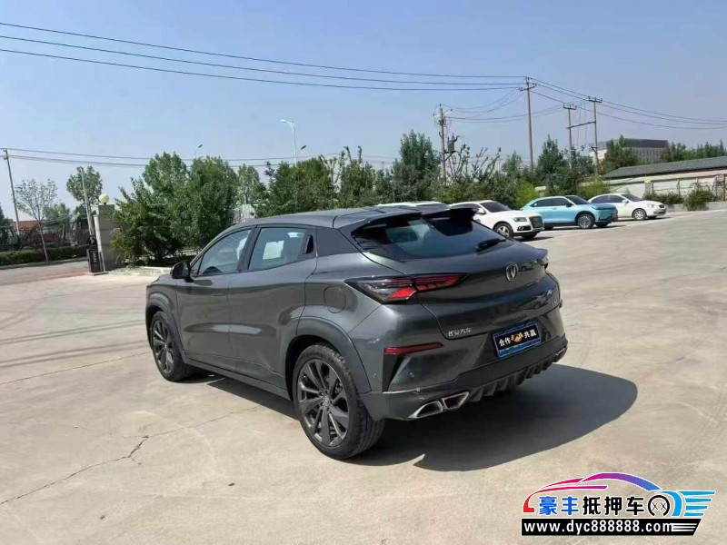 21年长安长安UNI轿车抵押车出售