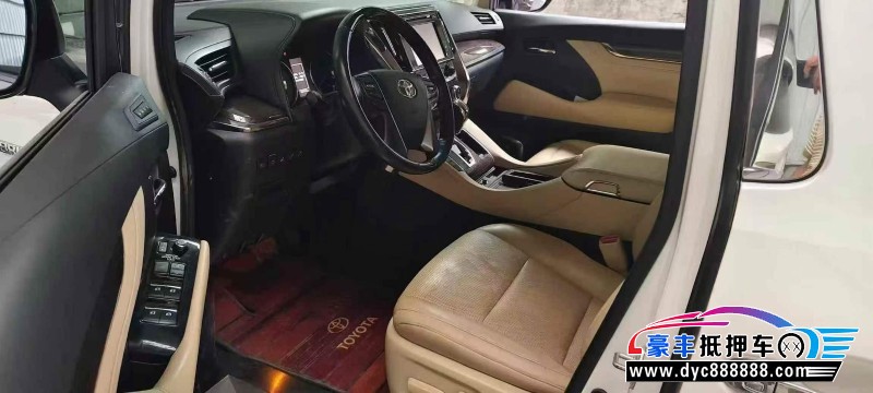 20年丰田威尔法轿车抵押车出售