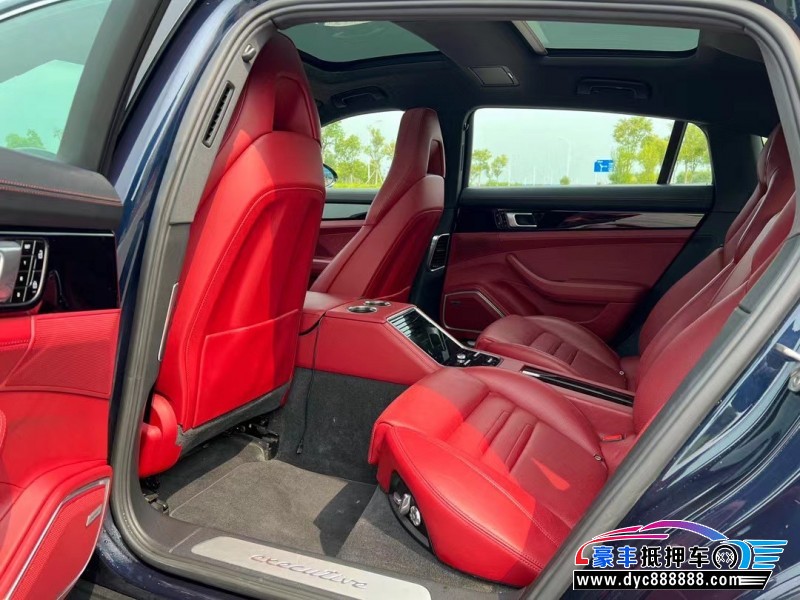 20年保时捷帕纳梅拉轿车抵押车出售