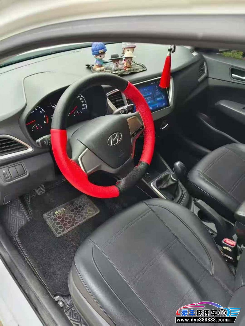 18年现代悦纳轿车抵押车出售