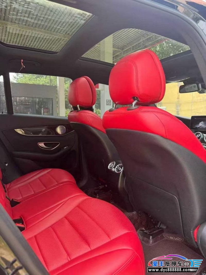 17年奔驰GLC轿车抵押车出售