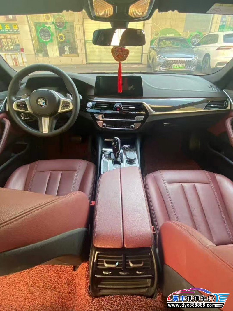 19年宝马5系轿车抵押车出售