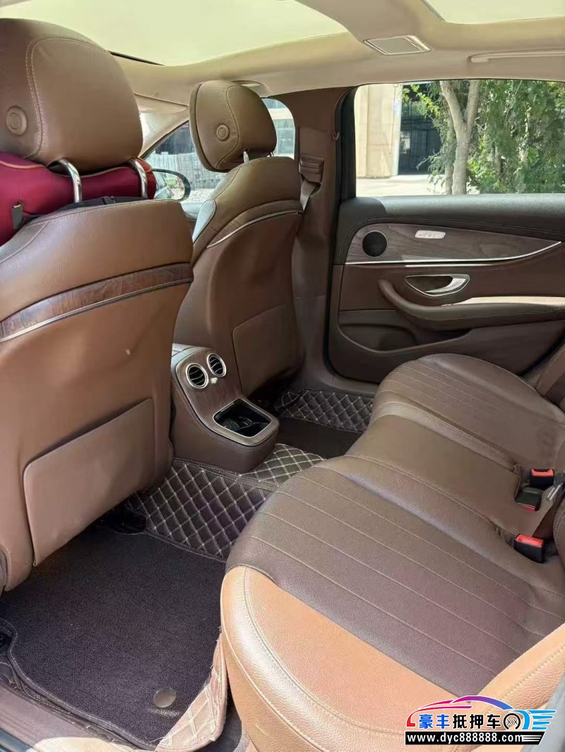 20年奔驰E轿车抵押车出售