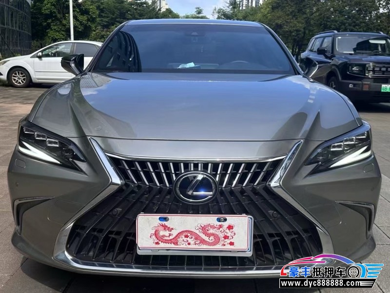24年雷克萨斯ES轿车抵押车出售