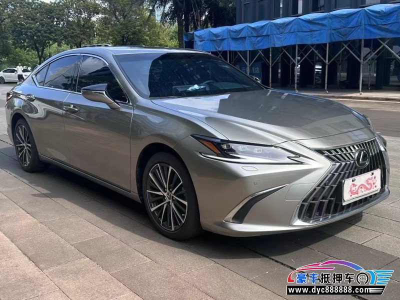 24年雷克萨斯ES轿车抵押车出售