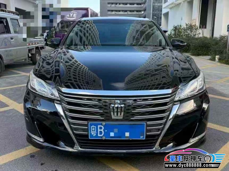 17年丰田皇冠轿车抵押车出售