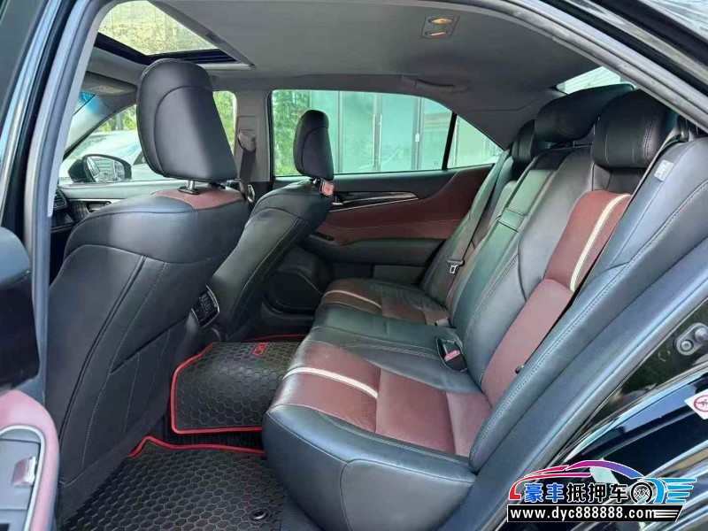 17年丰田皇冠轿车抵押车出售