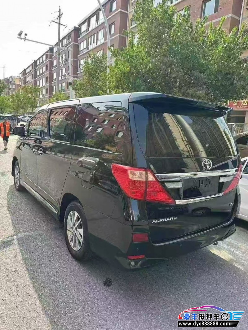 14年丰田埃尔法轿车抵押车出售