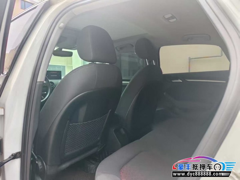 21年奥迪A3轿车抵押车出售