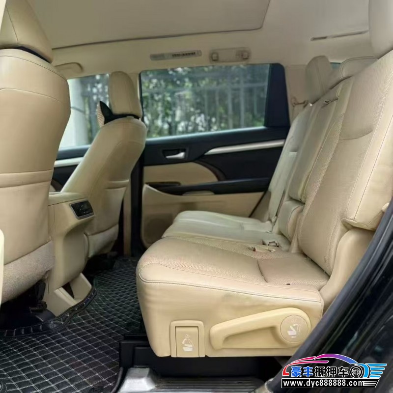 15年丰田汉兰达轿车抵押车出售