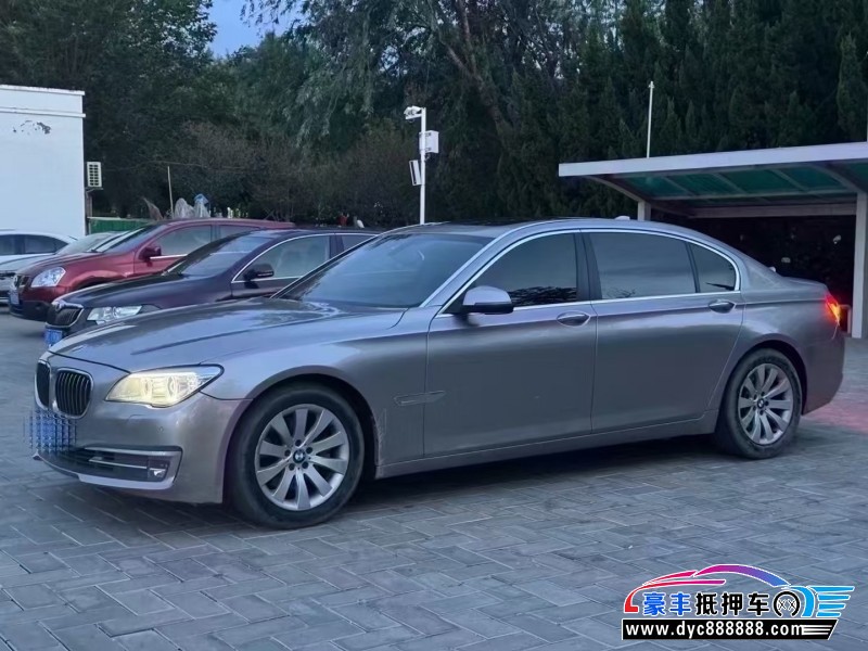 15年宝马7系轿车抵押车出售