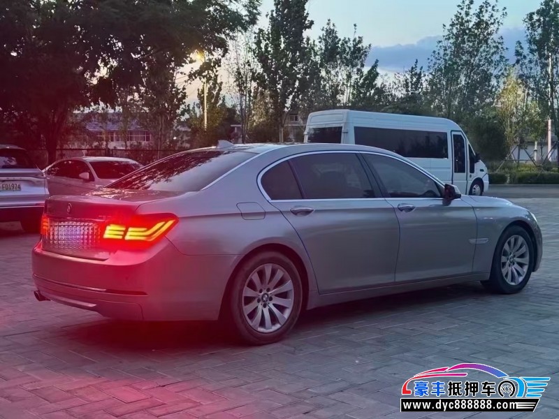 15年宝马7系轿车抵押车出售