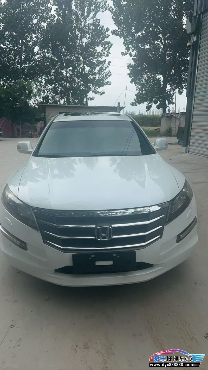 12年本田歌诗图轿车抵押车出售