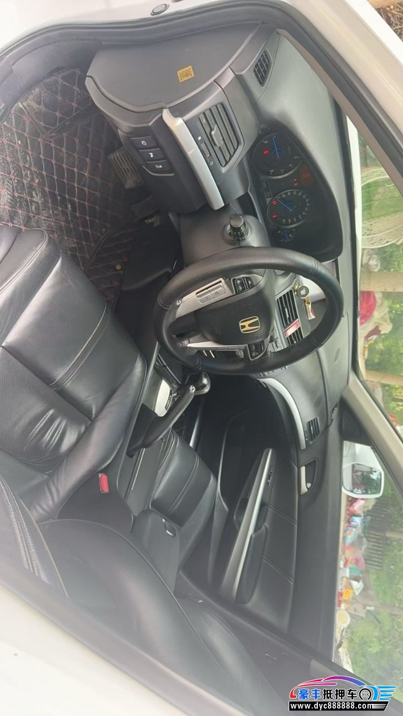 12年本田歌诗图轿车抵押车出售