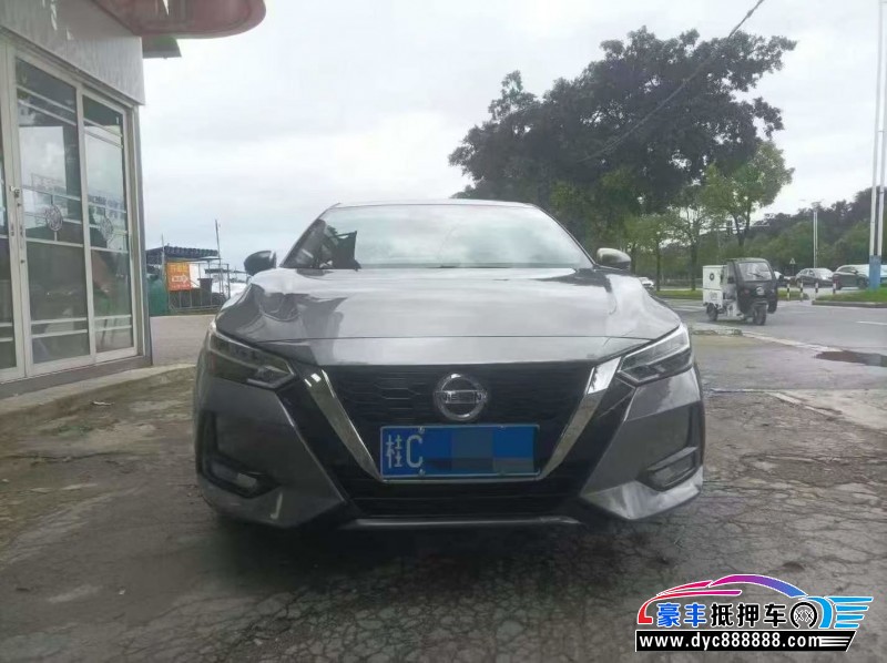 20年日产轩逸轿车抵押车出售