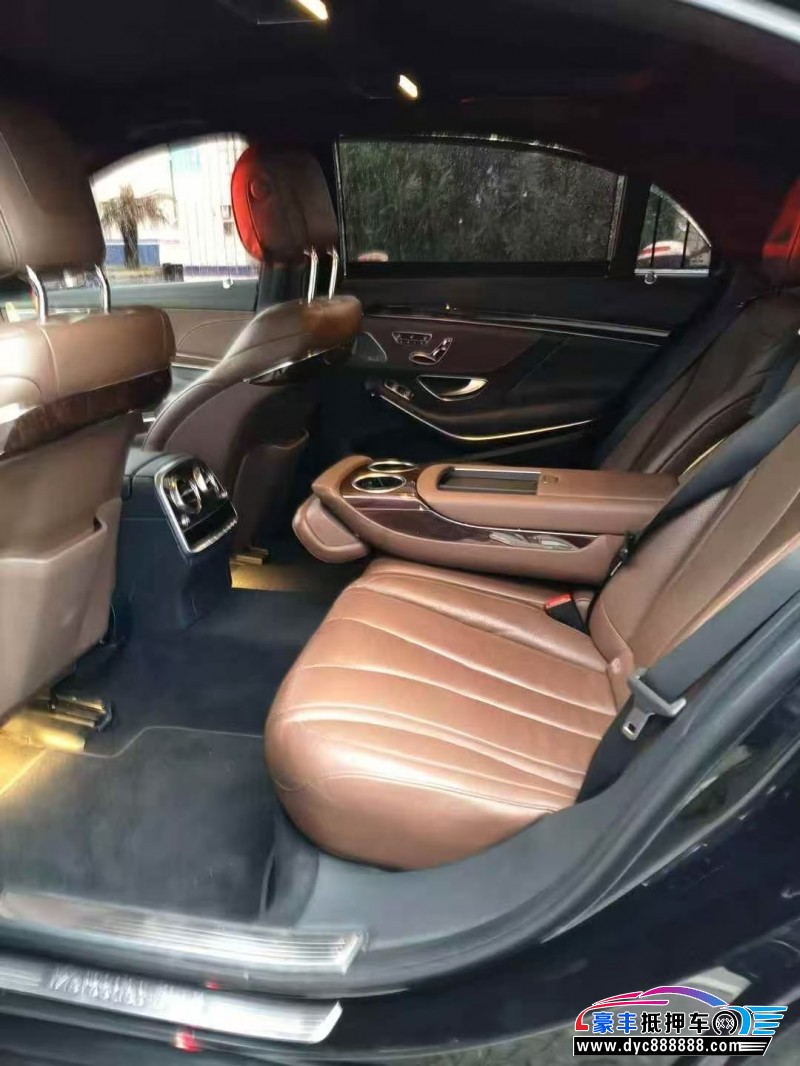 18年奔驰S轿车抵押车出售