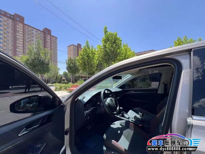 22年大众宝来轿车抵押车出售