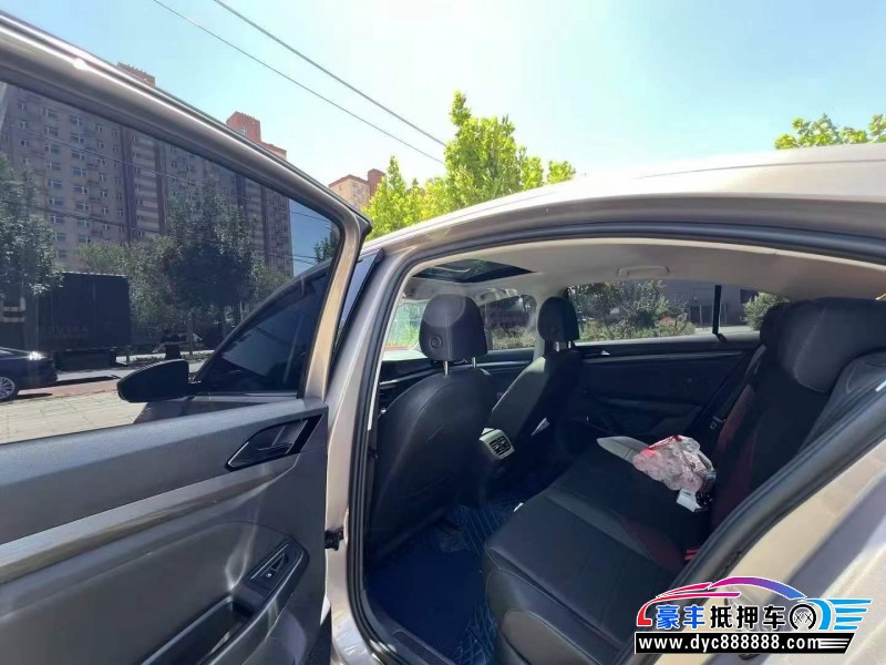 22年大众宝来轿车抵押车出售