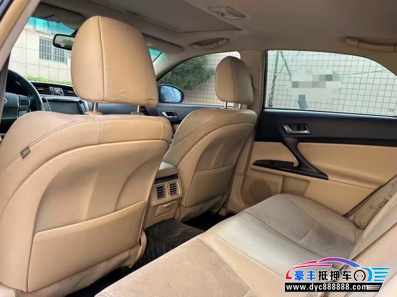 12年丰田锐志轿车抵押车出售