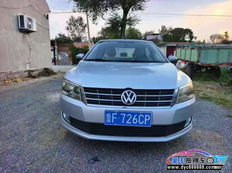 14年大众朗逸轿车抵押车出售