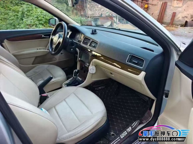 14年大众朗逸轿车抵押车出售