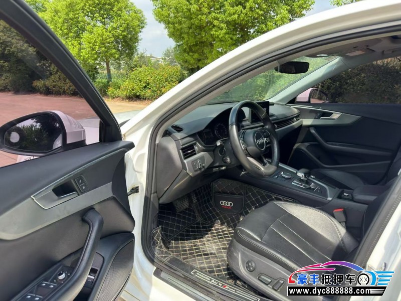 18年奥迪A4轿车抵押车出售