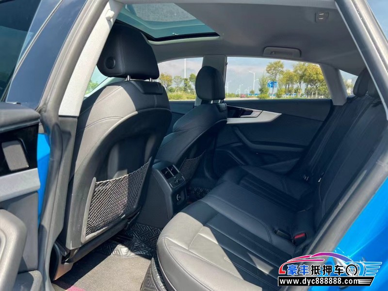 22年奥迪A5轿车抵押车出售