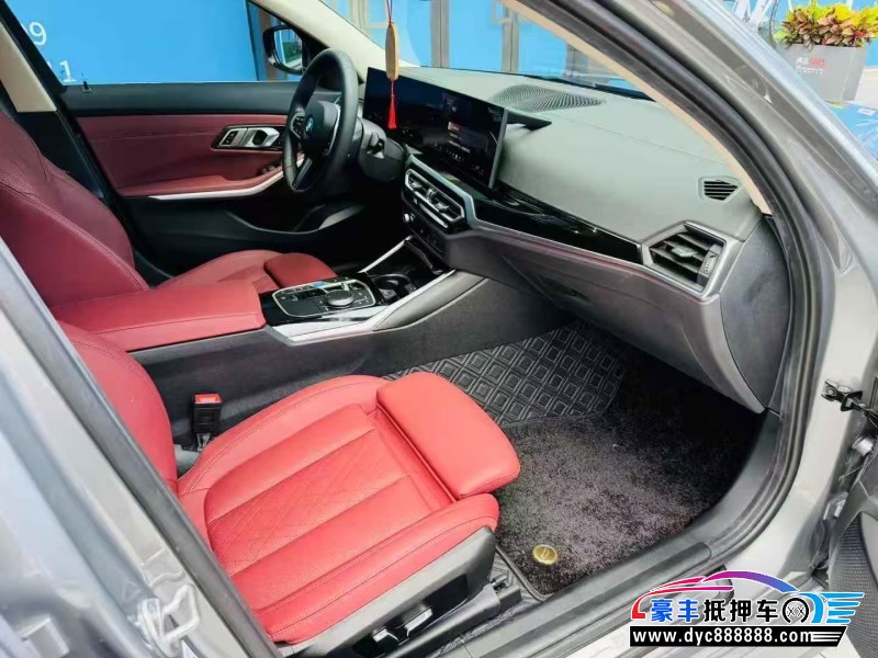 24年宝马i3轿车抵押车出售