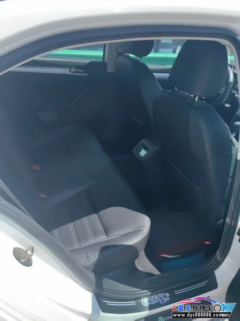 19年大众凌渡轿车抵押车出售