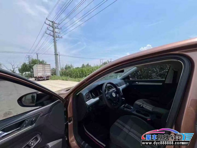 17年大众凌渡轿车抵押车出售