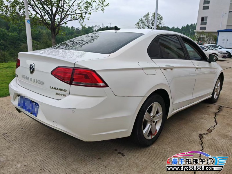 18年大众凌渡轿车抵押车出售