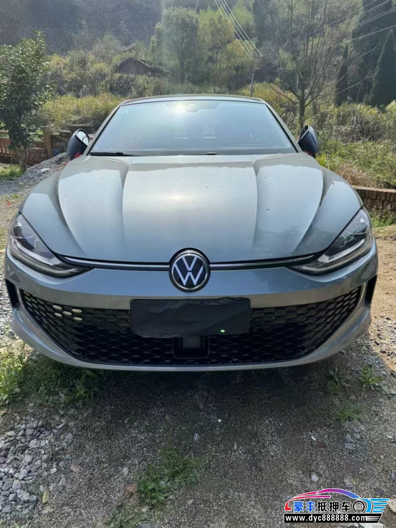 22年大众凌渡轿车抵押车出售