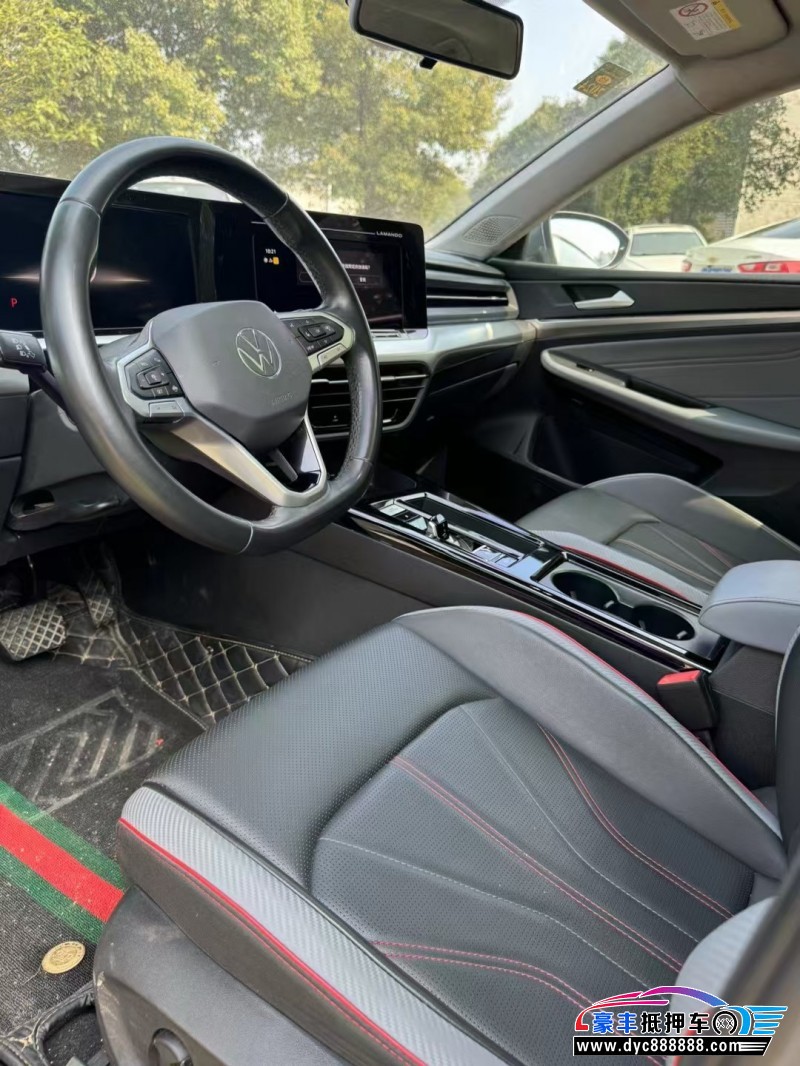 22年大众凌渡轿车抵押车出售